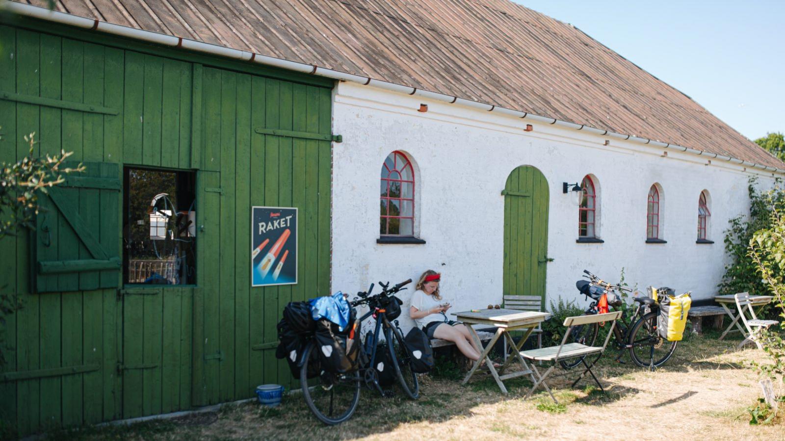 På cykel ved Blåbær Gårdbutik