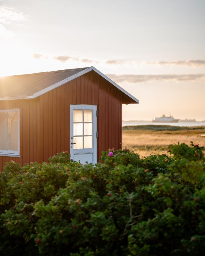 Badehus og færge ved Vesterstrand på Ærø