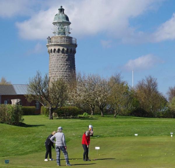 Golf og Skjoldnæs Fyr
