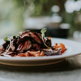 Spis på Restaurant Mumm i Ærøskøbing på Ærø